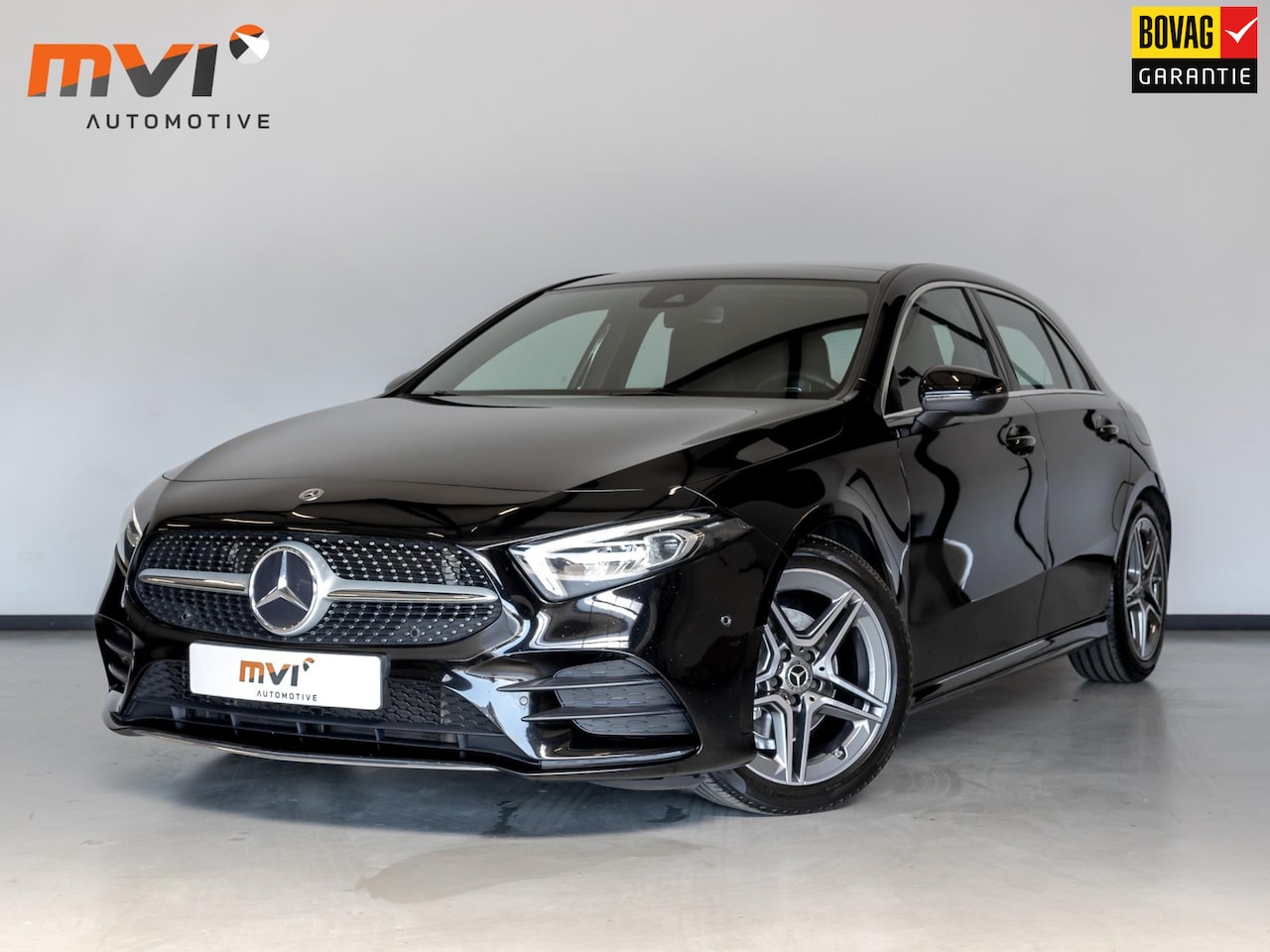 Mercedes-Benz A-klasse - 180 AMG-Line / 136pk / Panoramadak / - AutoWereld.nl