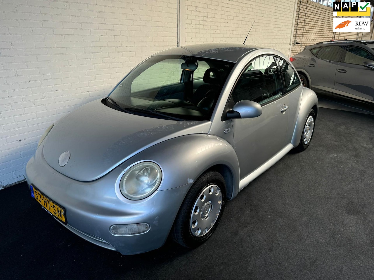 Volkswagen New Beetle - 1.6 |AIRCO |ELECTPAKET|1JAAR APK - AutoWereld.nl