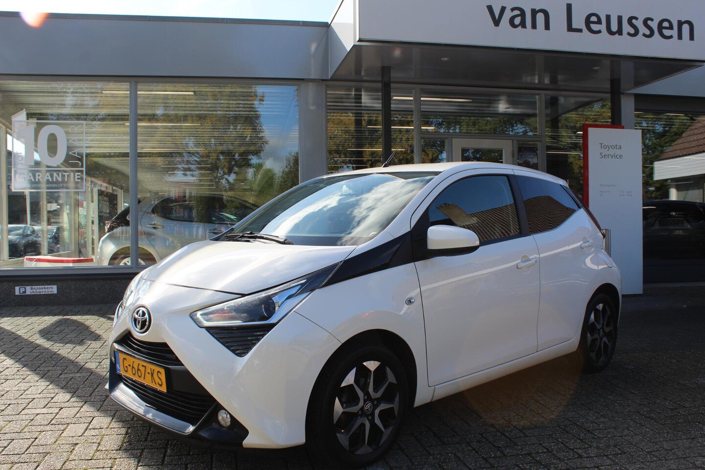 Toyota Aygo - 1.0 VVT-I X-CITE APPLE/ANDROID LM VELGEN CLIMA DAB EL-RAMEN & SPIEGELS BLUETOOTH PRIVACY G - AutoWereld.nl