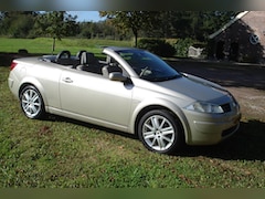 Renault Mégane coupé cabriolet - 2.0-16V Privilège Luxe nette cabrio, APK nieuw okt 2025 en onlangs groot onderh.gehad.