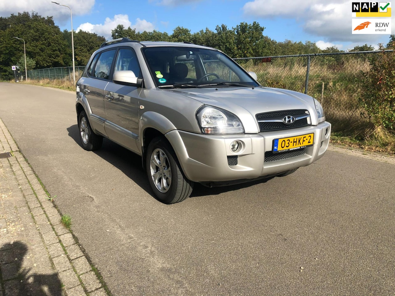 Hyundai Tucson - 2.7i V6 4WD Style Nette SUV Top onderhouden - AutoWereld.nl