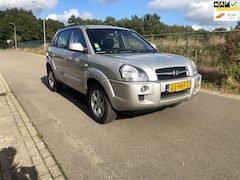 Hyundai Tucson - 2.7i V6 4WD Style Nette SUV (Youngtimer) hoge instap en Top onderhouden