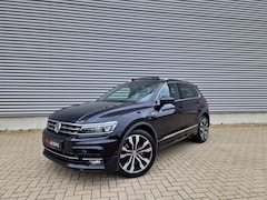 Volkswagen Tiguan - 2.0 TSI 190pk 4Motion 3x R line Panodak Trekhaak Matrix Keyless Acc 360camera Elektr koffe