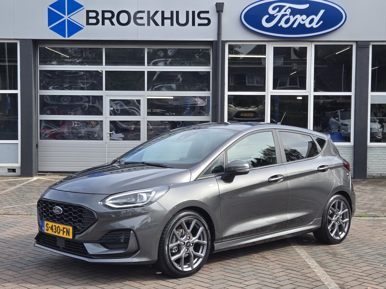 Ford Fiesta - 1.0EB HYBRID ST-LINE X AUTOMAAT | WINTERPACK | MATRIX LED | TREKHAAK | B&O AUDIO | DRAADLO - AutoWereld.nl