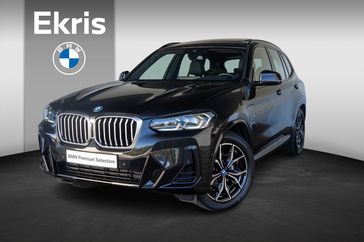 BMW X3 - xDrive30e M Sportpakket | High Executive | Glazen schuif-kanteldak | 19 inch | Trekhaak - AutoWereld.nl