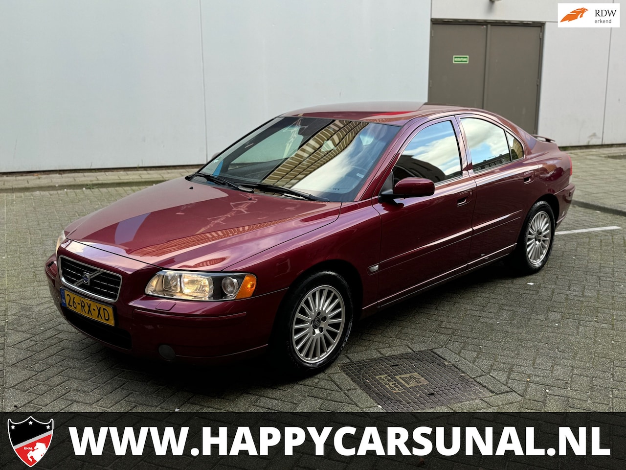 Volvo S60 - 2.4 Momentum 2.4 Momentum, AIRCO, NAP, Nieuwe APK - AutoWereld.nl