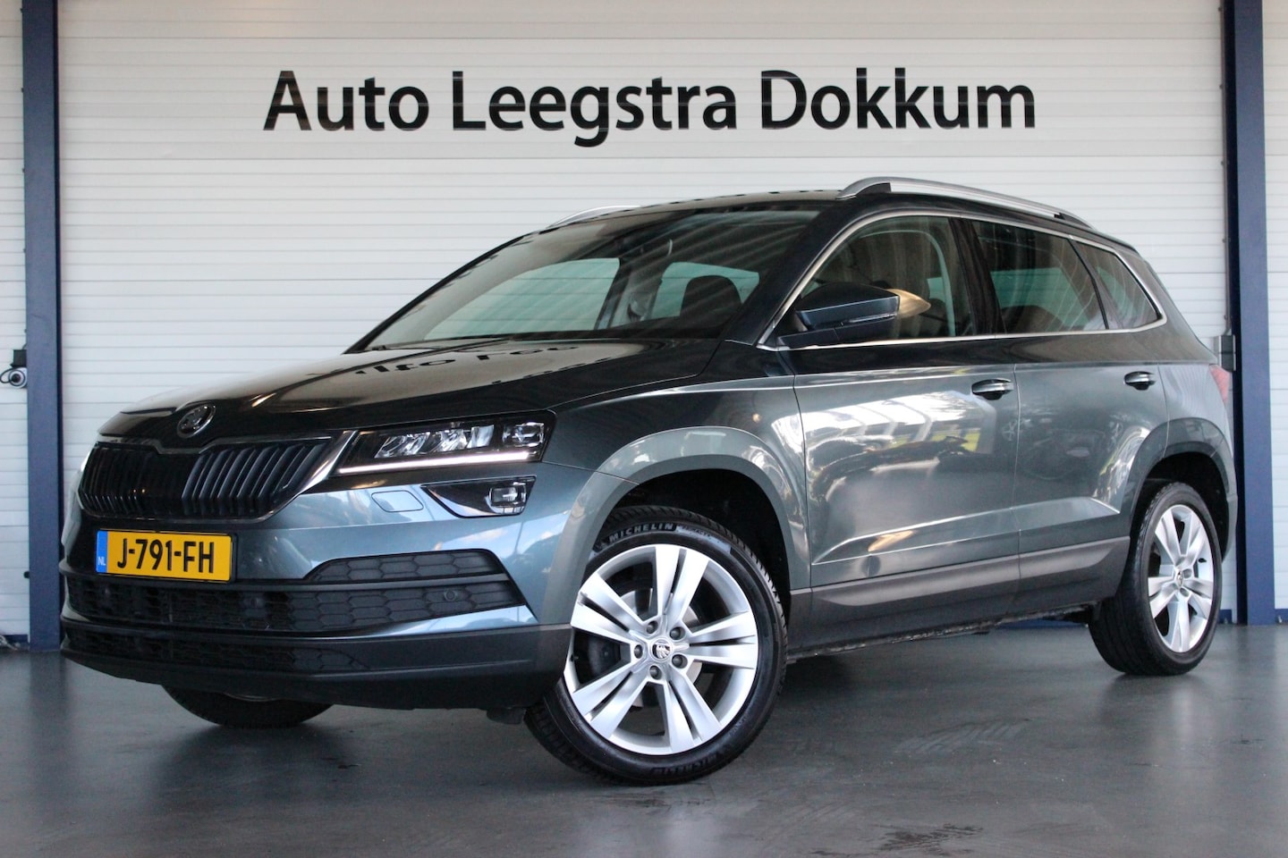 Skoda Karoq - 1.5 TSI ACT Style Camera | Adapt. Cruise | Stoelverw. | Voorruitverw. | Carplay | Elektr. - AutoWereld.nl