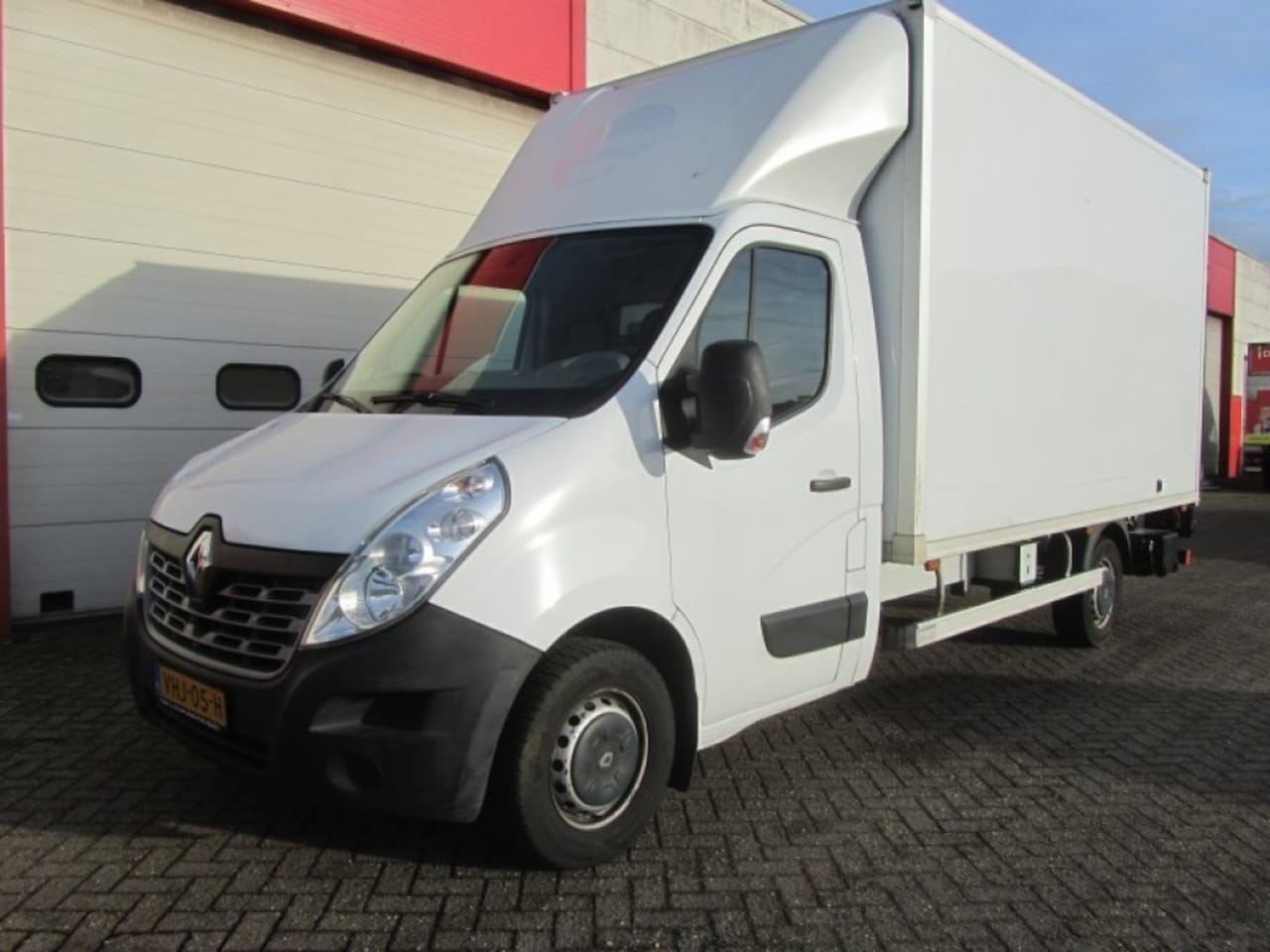 Renault Master - MET LAADLIFT! EURO 6! - AutoWereld.nl