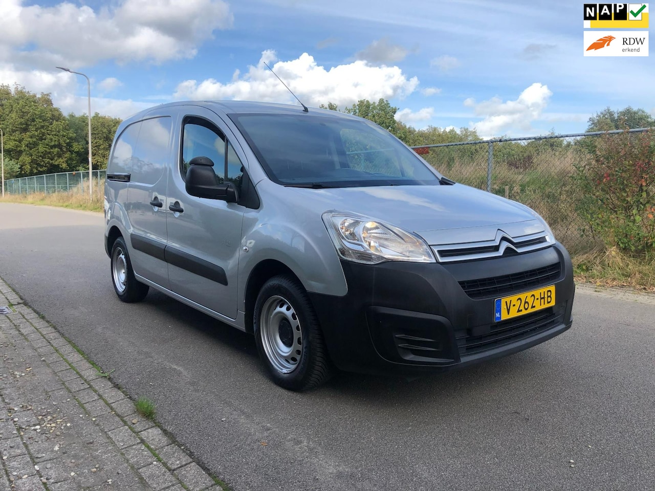 Citroën Berlingo - 1.6 BlueHDI 75 Club Net busje EURO 6 - AutoWereld.nl