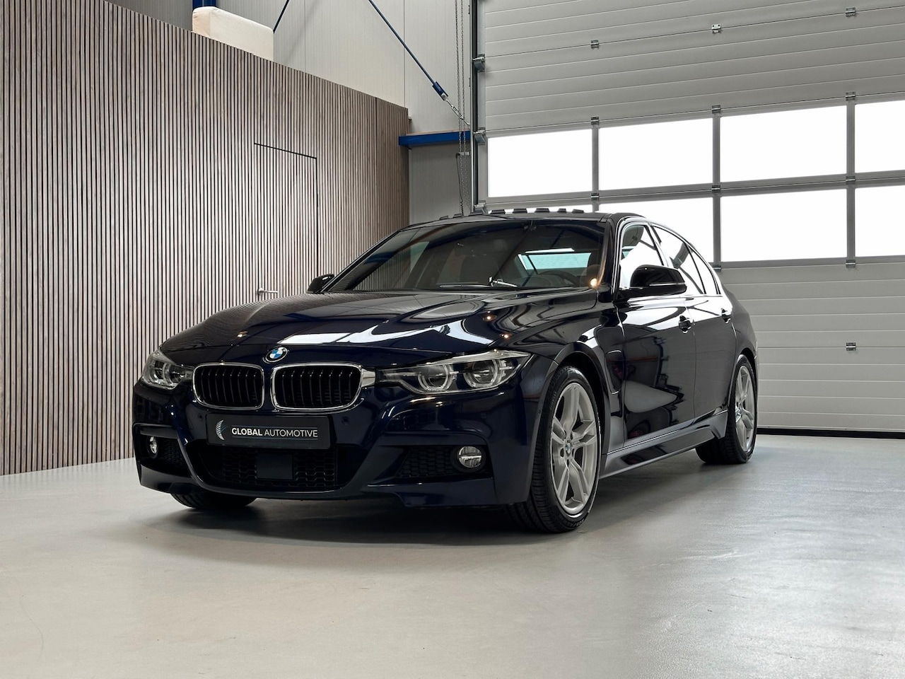 BMW 3-serie - 330e Edition M Sport Shadow High Executive - SCHUIFDAK - NAVI PROF. - HEAD UP - CRUISE CON - AutoWereld.nl