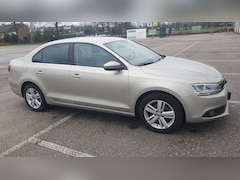 Volkswagen Jetta - 1.4 TSI Hybrid Comfortline