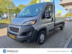 Peugeot Boxer - L4 335 2.2 BlueHDi 140 PK Open Laadbak Airco | Cruise Control | Navigatie