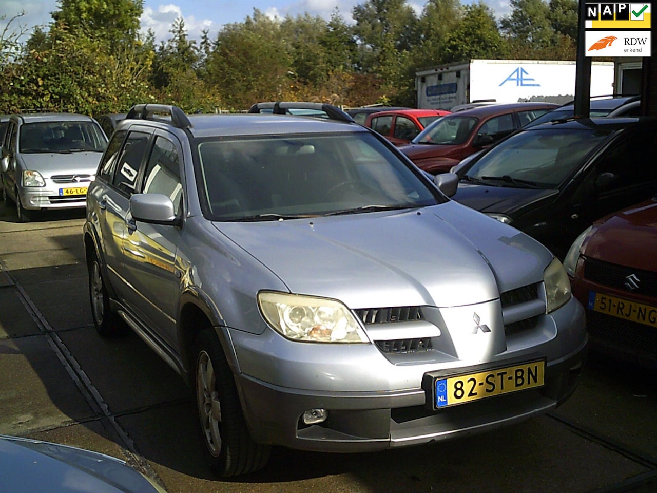 Mitsubishi Outlander Sport - 2.4 Intense 4WD airco elek pak nap apk - AutoWereld.nl