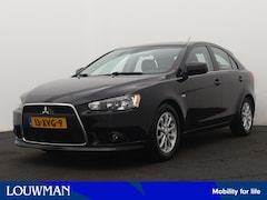 Mitsubishi Lancer Sportback - 1.6 Edition Two | Luxe uitvoering | Leder | Nerderlandse auto | Parkeersensoren | Climate