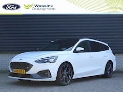 Ford Focus Wagon - 2.3 EcoBoost 280pk ST-3 I Pano Schuifkantel I HUD I Winterset I Elektr. Achterklep I Stoel