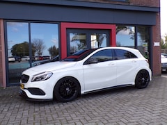 Mercedes-Benz A-klasse - 180 Automaat AMG A45 Pakket