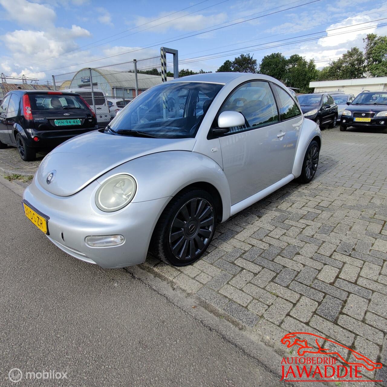 Volkswagen New Beetle - 2.0 Highline 2.0 Highline, APK tot 19-06-2025 - AutoWereld.nl