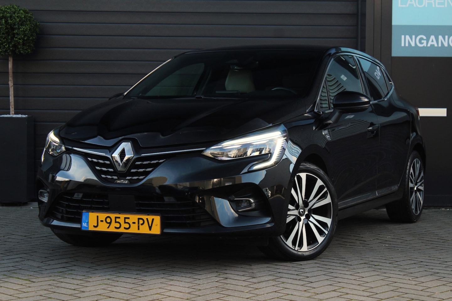 Renault Clio - 1.0 TCe Initiale Paris | Leder | Camera | Stuurverw. - AutoWereld.nl