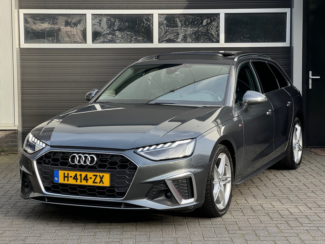 Audi A4 Avant - 35 TDI 3x S Line, Virtual, Pano, Matrix, Camera, VOL OPTIES, NAP - AutoWereld.nl