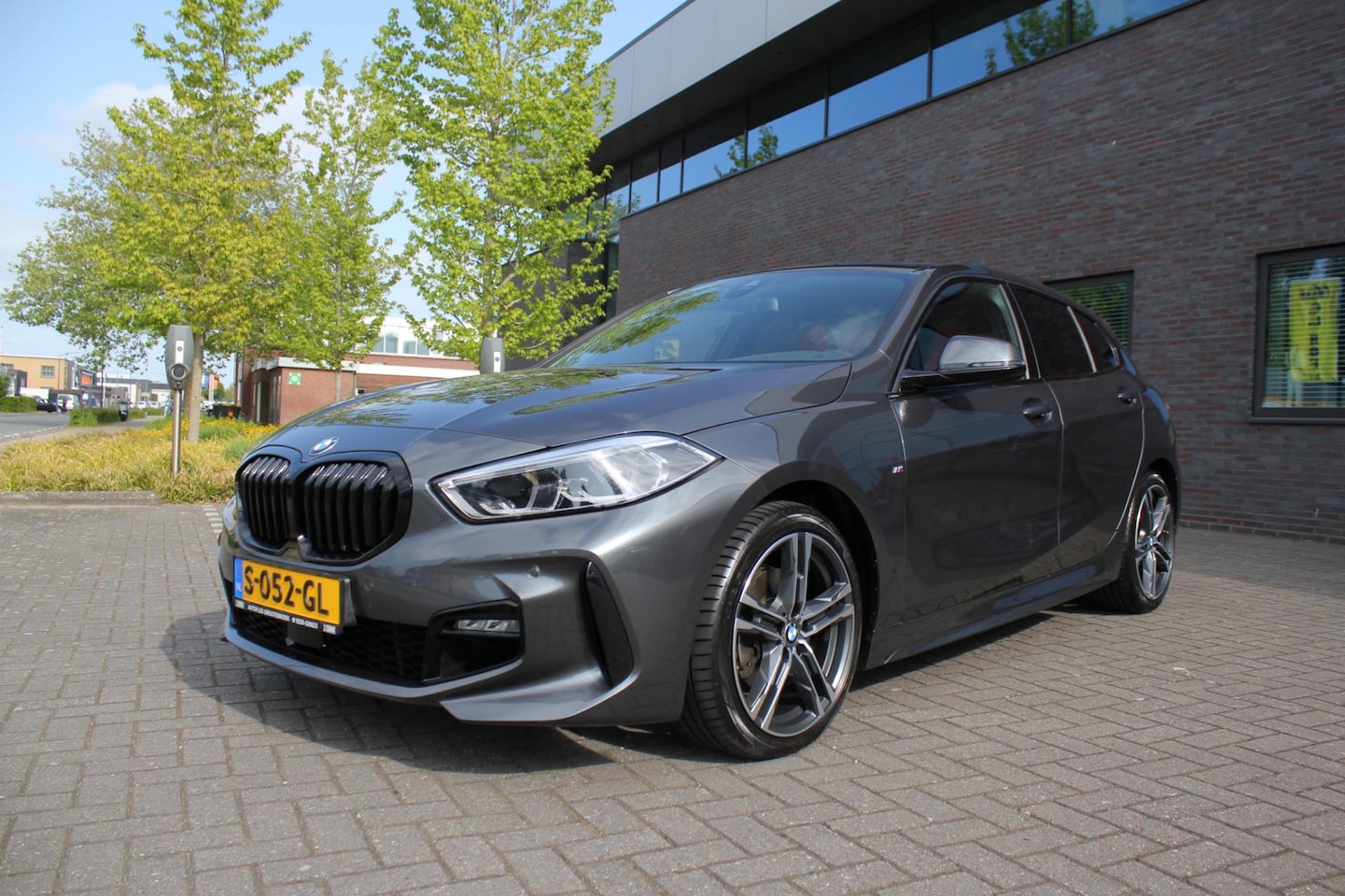 BMW 1-serie - 118d High Executive 118d High Executive - AutoWereld.nl