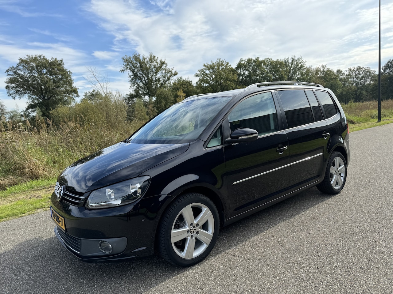 Volkswagen Touran - 1.4 TSI Highline NAVi/TREKHAAK/ECC! ORG>NL NAP! - AutoWereld.nl