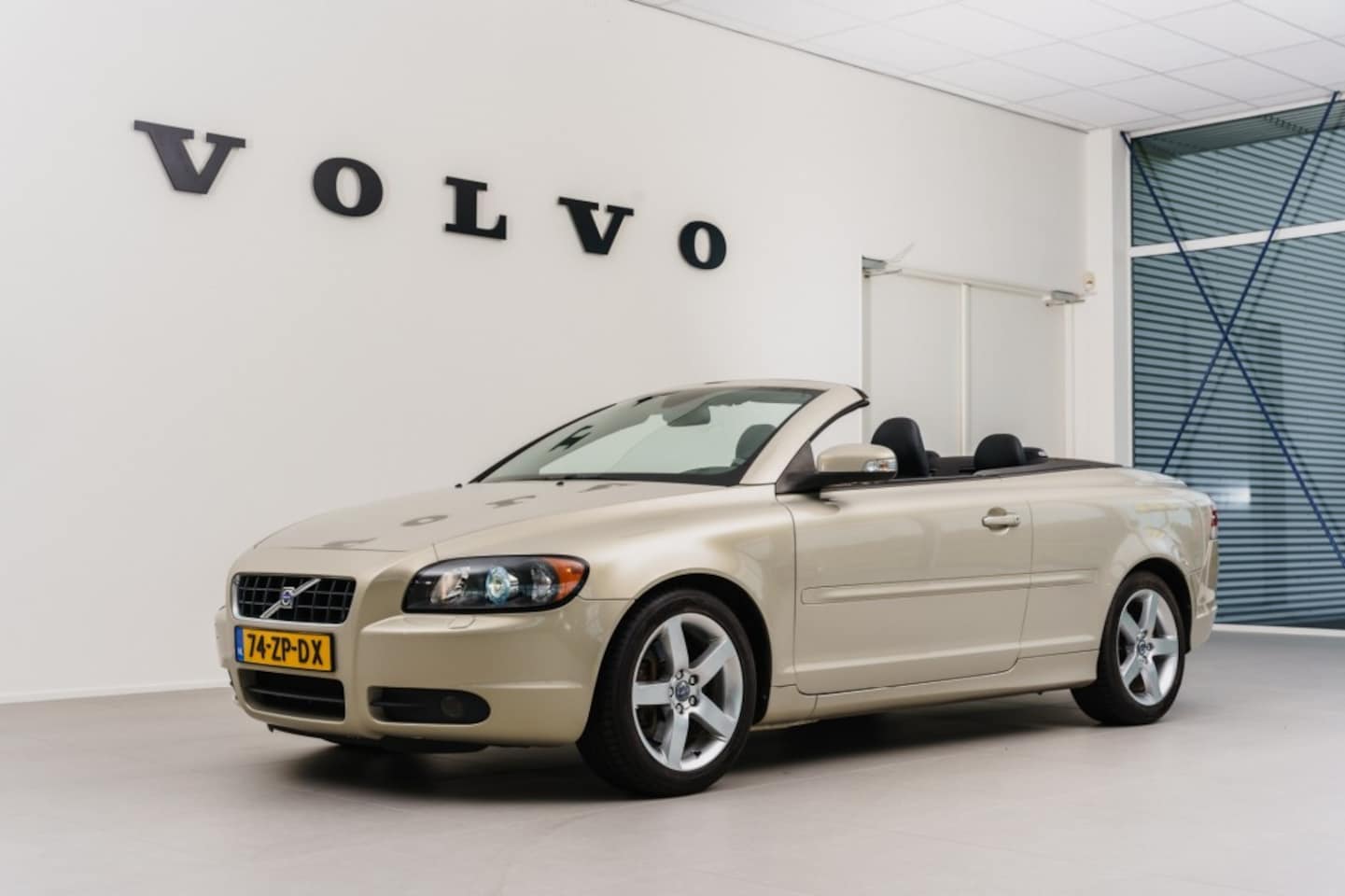 Volvo C70 - 2.4i Summum, Audio Line - AutoWereld.nl