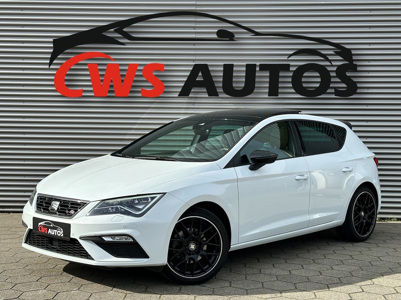 Seat Leon - 1.4 EcoTSI FR PANNO VIRTUAL LEER ZWARTE HEMEL LANE ACC CAMERA - AutoWereld.nl