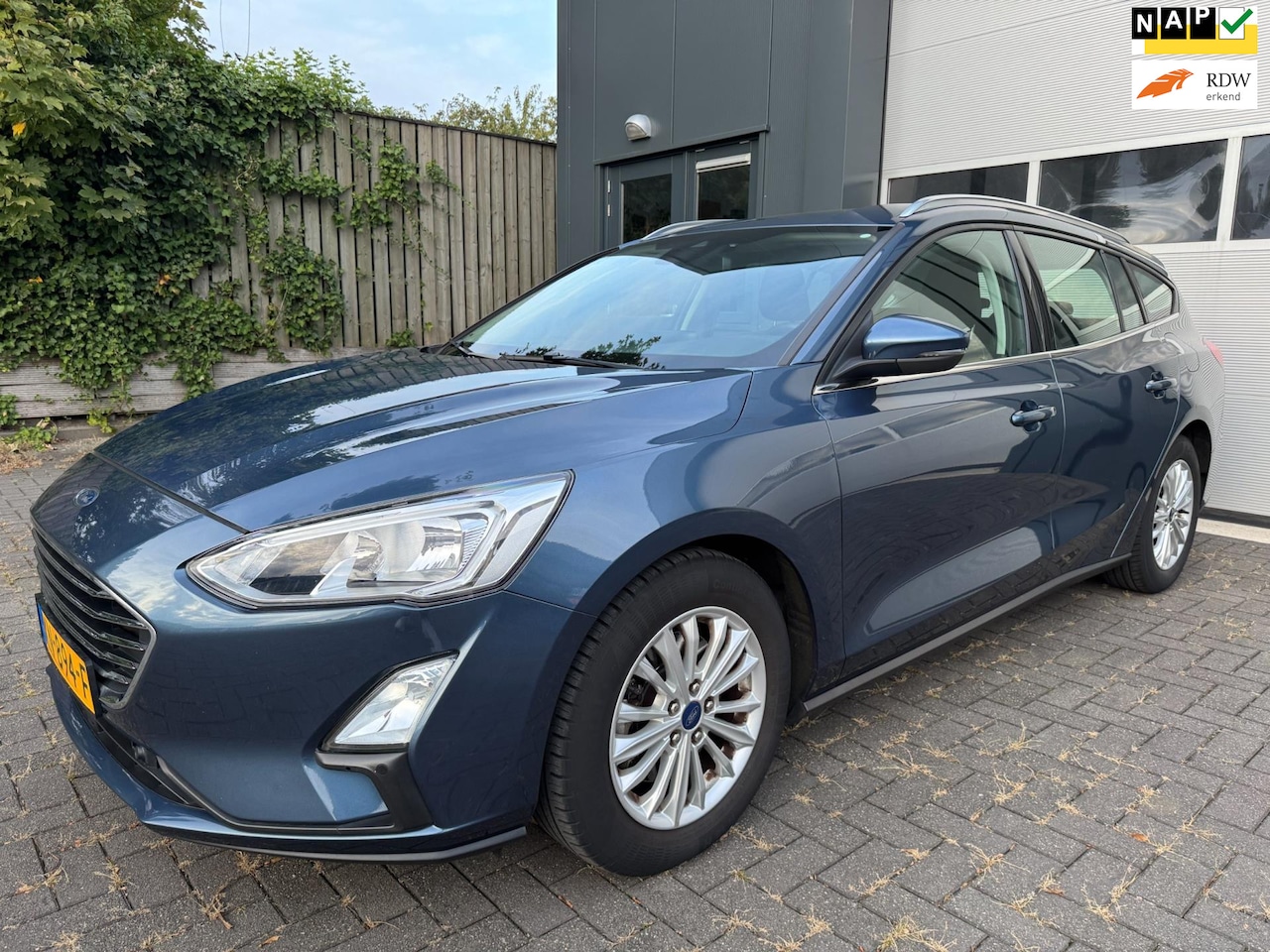 Ford Focus Wagon - 1.0 EcoBoost Titanium Keyless Navi PDC - AutoWereld.nl