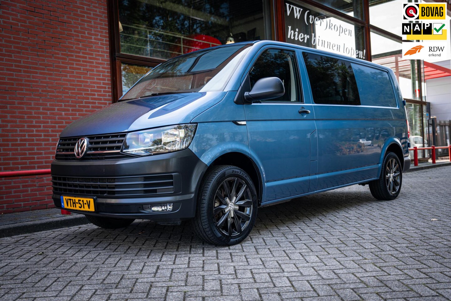 Volkswagen Transporter - 2.0 TDI L2 204PK 4 Motion| Dubbele Cabine | Stoelverwarming | Parkeerhulp | Airco | - AutoWereld.nl