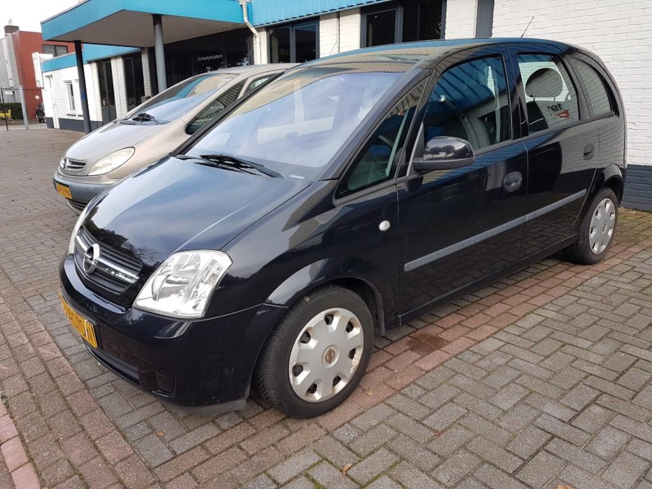 Opel Meriva - A 1600 5 DEURS DOOR INRUIL VERKREGEN - AutoWereld.nl