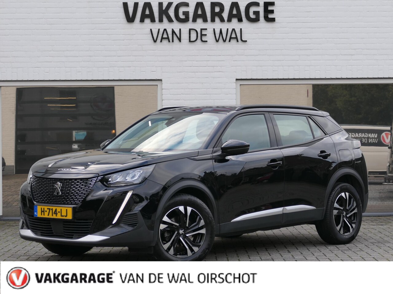 Peugeot 2008 - 1.2 PureTech Allure | Black optic | Achteruitrijcamera | Apple-/Android Carplay | Sportsto - AutoWereld.nl