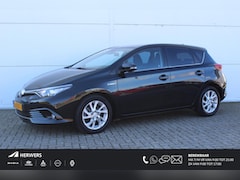 Toyota Auris - 1.8 Hybrid Trend / Navigatie / Panoramadak / Climate Control / Achteruitrijcamera / Cruise