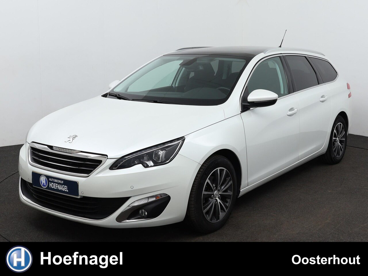 Peugeot 308 SW - 1.2 PureTech Allure Panoramadak | Parkeersensoren | Camera - AutoWereld.nl