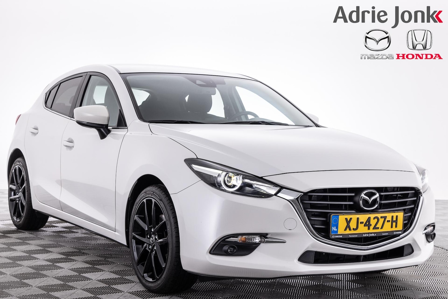 Mazda 3 - 2.0 SkyActiv-G 120 TS+ | NAVIGATIE | 18 INCH LM | DODEHOEK DETECTIE | CRUISE CONTOL | CLIM - AutoWereld.nl