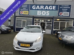 Peugeot 208 - 1.2 VTi Access/Navigatie/Nieuwe koppelingsset