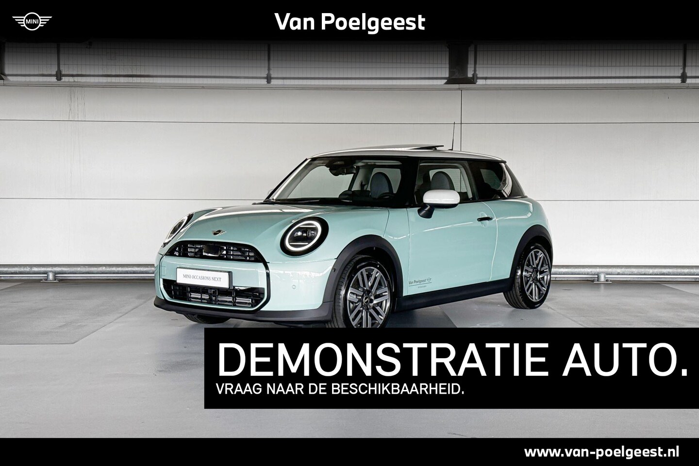 MINI Cooper - 3-deurs 1.5 Cooper C John Cooper Works | Pakket M | Dak en spiegelkappen in wit - AutoWereld.nl