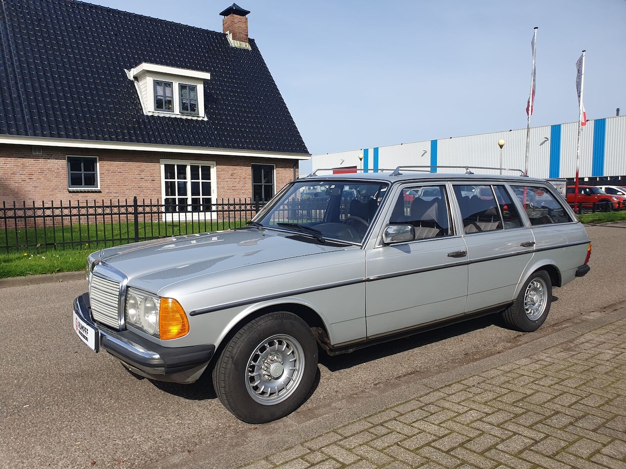 Mercedes-Benz 300-serie - 300TD (W123) - AutoWereld.nl