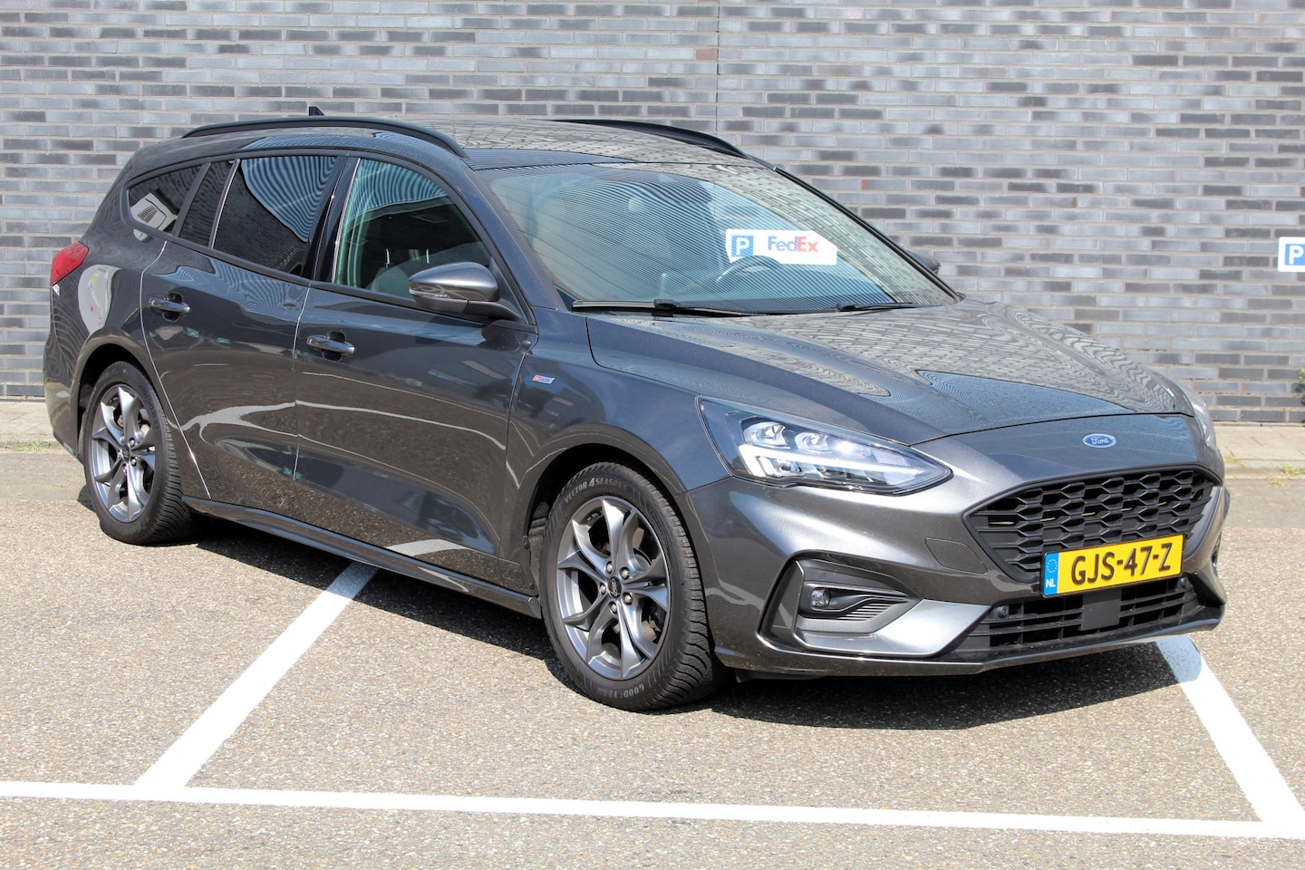 Ford Focus Wagon - 1.5 EcoBoost ST Line Business I AUTOM I PANO.DAK I AFN TREKH I EL .KLEP I - AutoWereld.nl