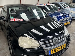 Volkswagen Jetta - 2.0 FSI Sportline incl nieuwe apk en garantie