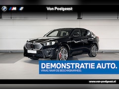 BMW iX2 - eDrive20 67kWh | M Sportpakket Pro | Trekhaak met elektrisch wegklapbare kogel