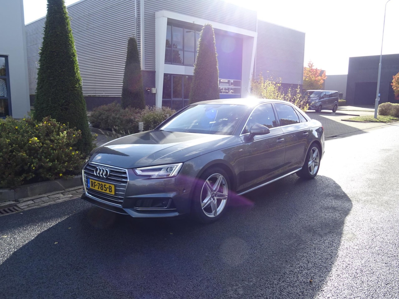 Audi A4 Limousine - 2.0 TFSI Sport S line edition | B&O | Memory | 360 Camera - AutoWereld.nl