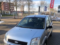 Ford Fusion - 1.6-16V Ghia *AUTOMAAT, hoge instap, airco, APK 09-25