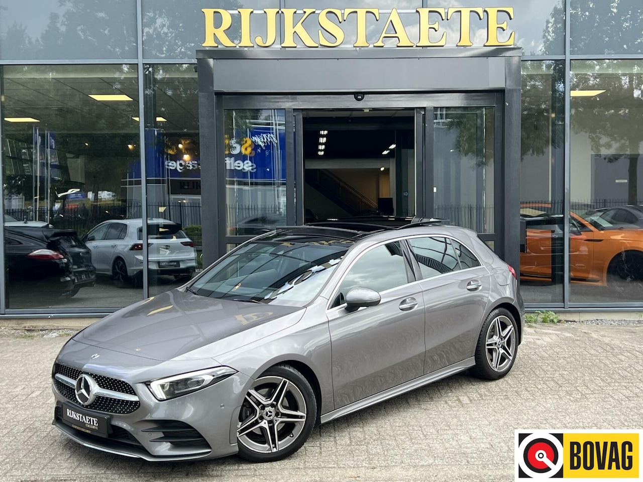 Mercedes-Benz A-klasse - 200 AMG|PANO|360° CAMERA|BURMESTER|MASSAGE - AutoWereld.nl