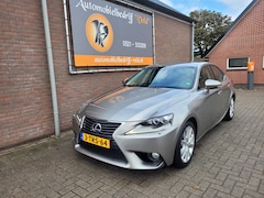 Lexus IS - 300h Business Line Pro