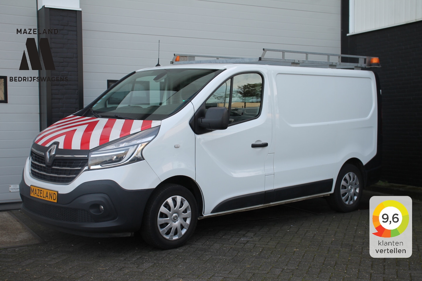 Renault Trafic - 2.0 dCi 120PK EURO 6 - Airco- Cruise - Navi - €12.900,- Excl. - AutoWereld.nl