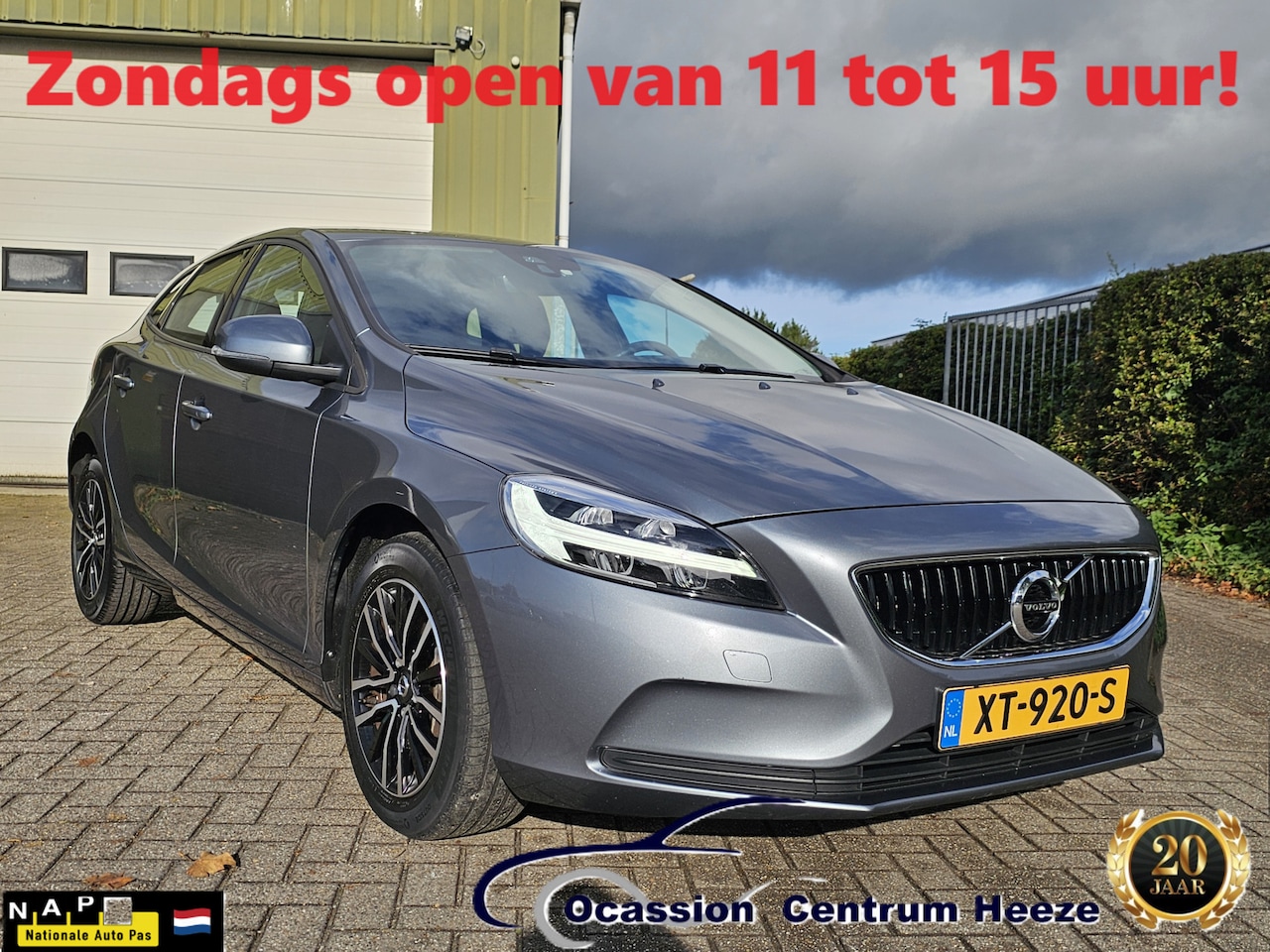 Volvo V40 - 1.5 T2 Polar+ AUT, Navi! Trekhaak! Zondag OPEN! - AutoWereld.nl