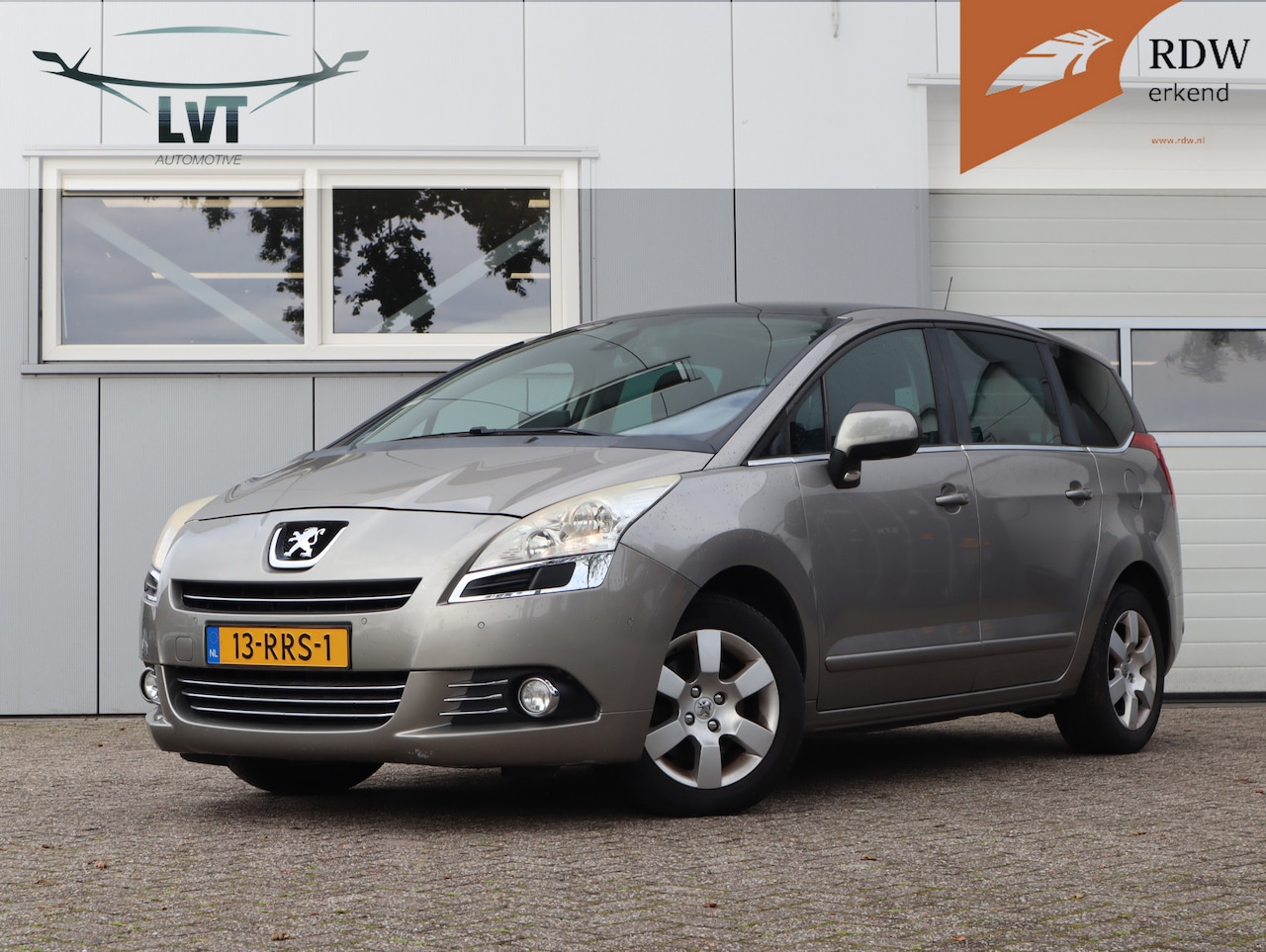 Peugeot 5008 - 1.6 THP ST 7p. / Pano / Navi - AutoWereld.nl