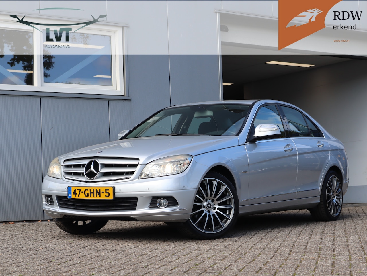 Mercedes-Benz C-klasse - 200 K Elegance / Apple Carplay / 18 inch - AutoWereld.nl