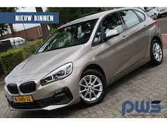 BMW 2-serie Active Tourer - 216i Executive Edition Navi / PDC / LED kopl. / Cruise / HeadUp / Elek. Klep / NL auto / 1