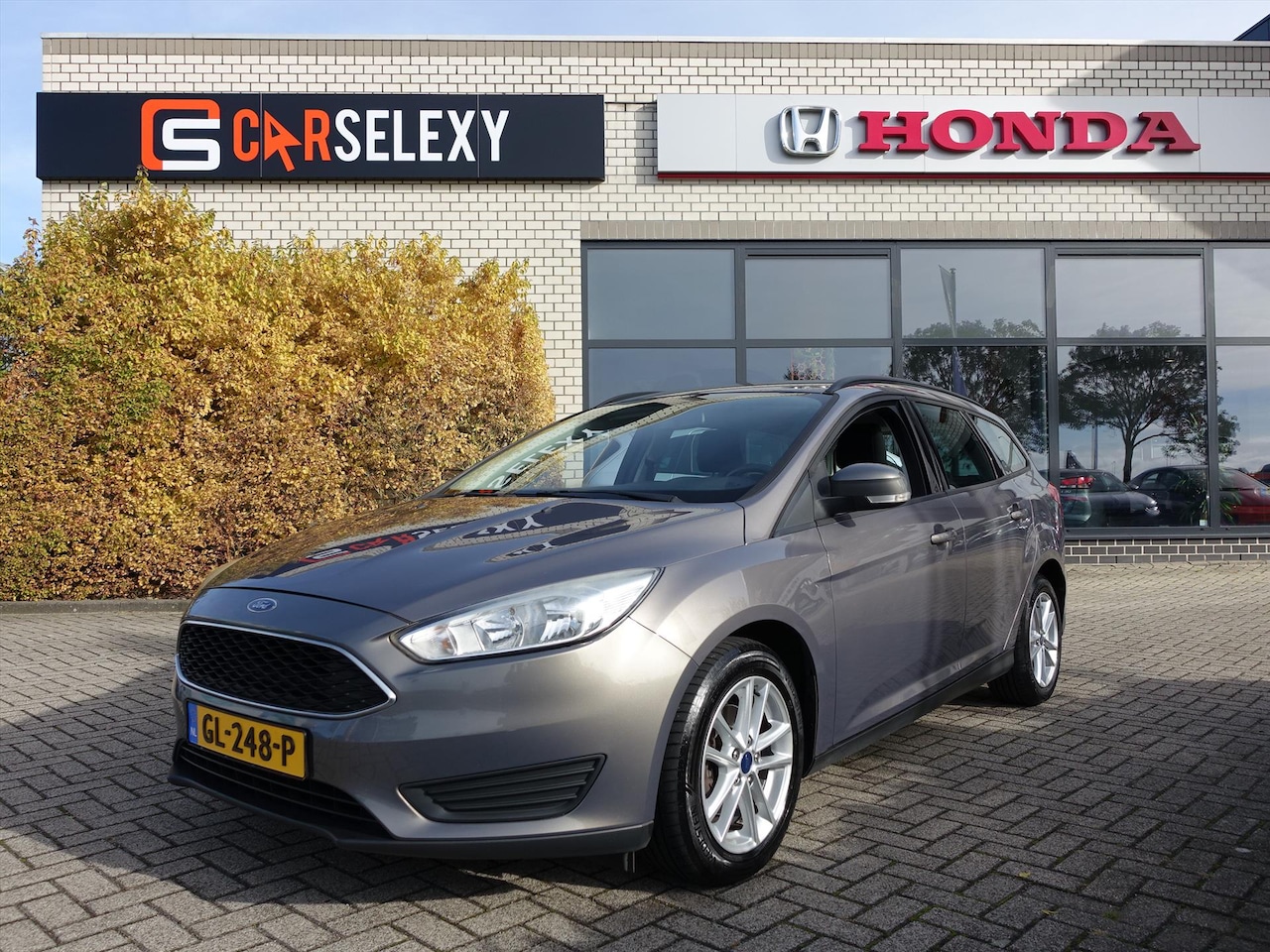 Ford Focus - 1.0 EcoBoost 100pk Trend Edition Eerste Eigenaar - AutoWereld.nl